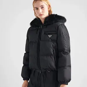 Prada Пуховая куртка из габардина Re-Nylon - фото 3