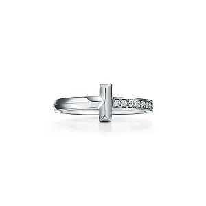 Tiffany & Co. Кольцо T T1 Ring with Diamonds White Gold - фото 1