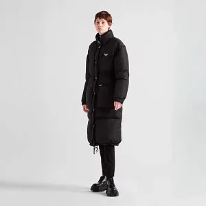 Prada Пуховик из Re-Nylon - фото 2