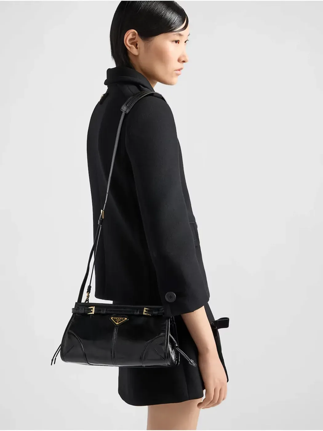 Prada Маленькая кожаная сумка через плечо Black - фото 2