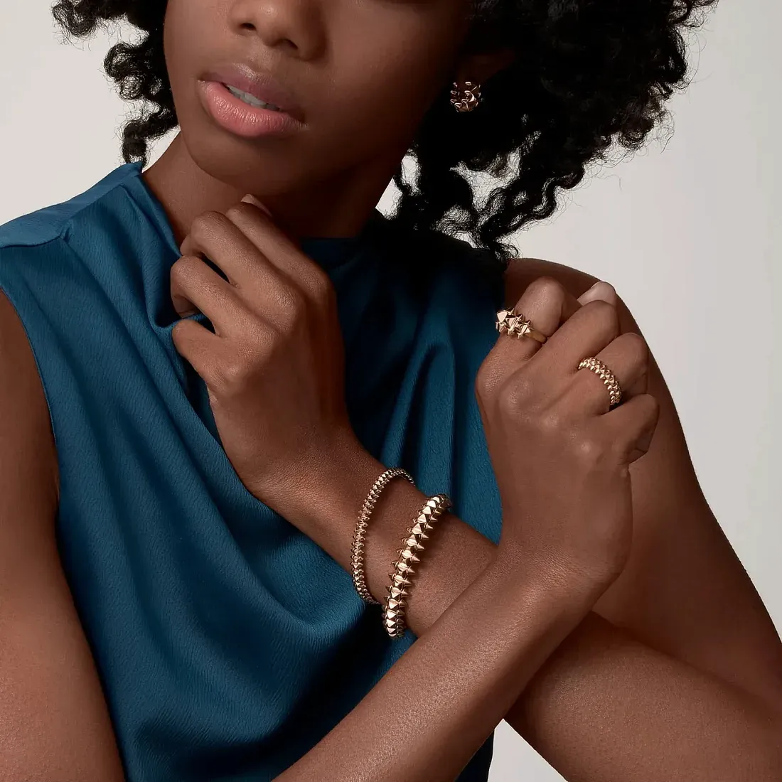 Cartier Кольцо Clash de Small Ring Rose Gold - фото 3
