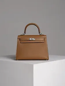 Hermès Сумка Sellier Kelly 25 Gold Epsom Palladium Hardware - фото 1