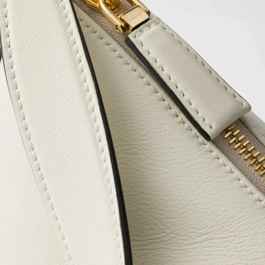 Prada Сумка на плечо Aimee Medium из кожи White - фото 6
