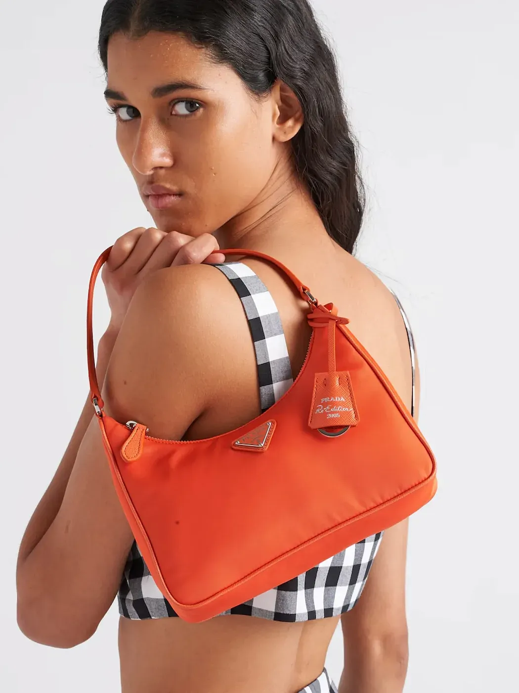 Prada Мини-сумка Re-Edition 2005 из Re-Nylon и сафьяновой кожи Orange - фото 7