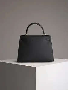 Hermès Сумка Kelly 28 Black Epsom Gold Hardware - фото 6