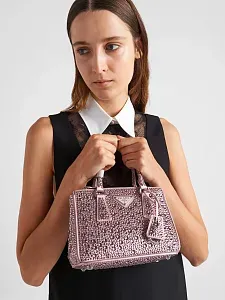 Prada Мини-сумка Galleria из атласа с кристаллами Alabaster Pink - фото 9