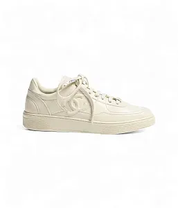 Chanel Кожаные кроссовки Light Beige - фото 1
