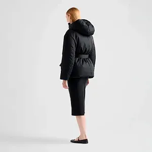 Prada Пуховая куртка с капюшоном из Re-Nylon - фото 6