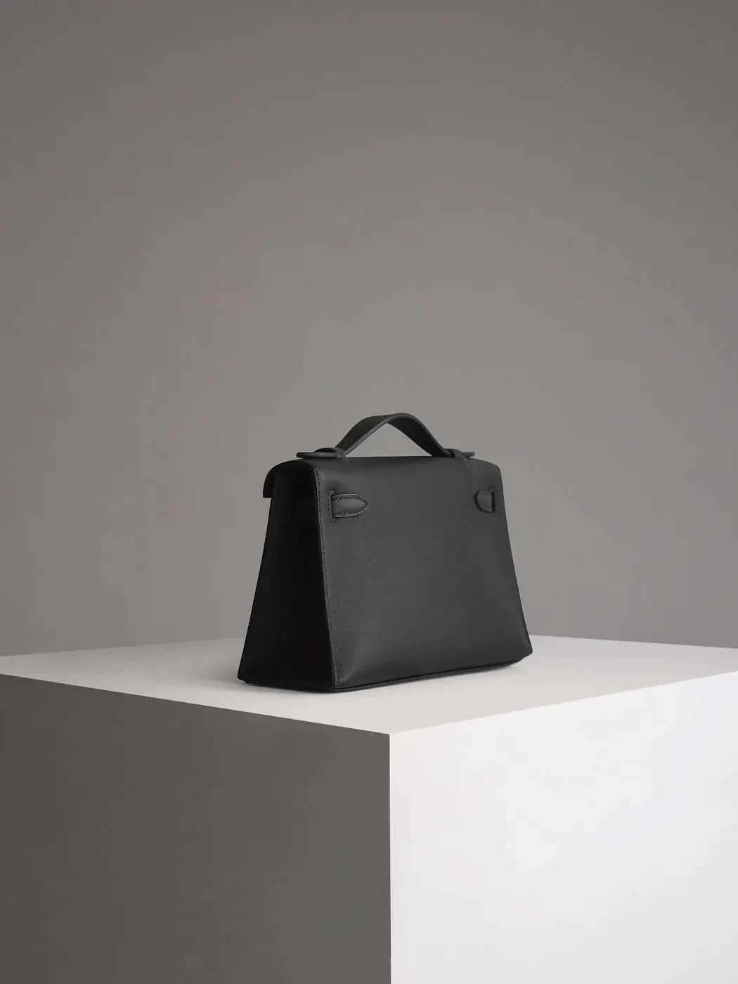 Hermès Сумка Pochette Kelly Mini Black Swift Gold Hardware - фото 6