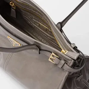 Prada Средняя кожаная сумка Pewter - фото 6