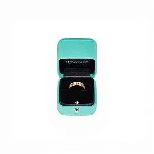 Tiffany & Co. Обручальное кольцо T True Wide Ring in Gold with Pave Diamonds - фото 4