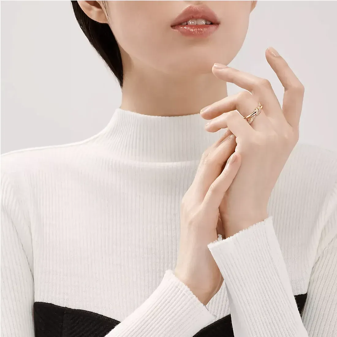 Tiffany & Co. Кольцо Knot Double Row Ring with Diamonds Rose Gold - фото 2