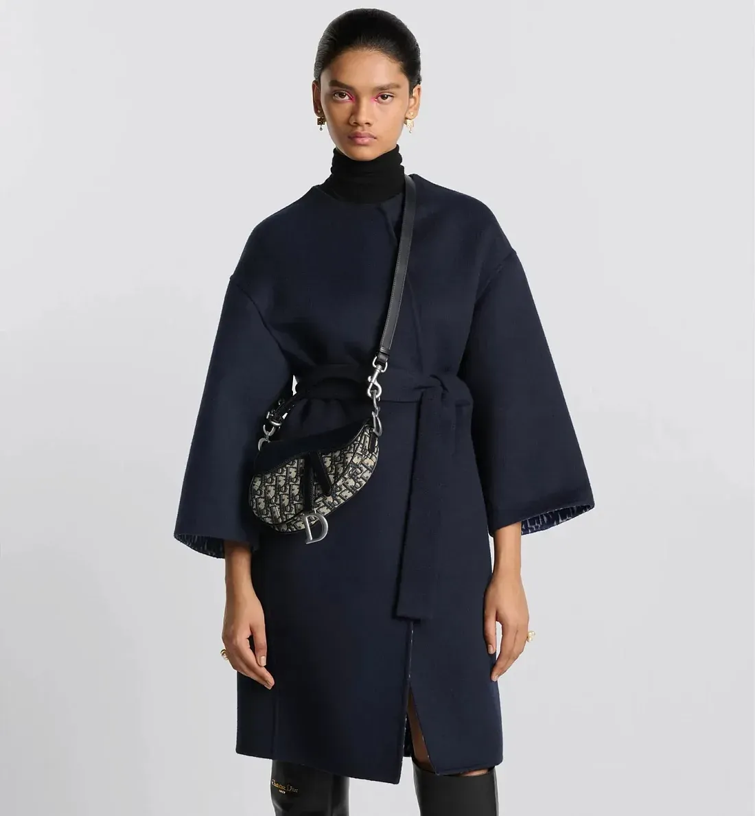 Dior Сумка Saddle с ремнем мини-формата - фото 2