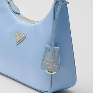 Prada Мини-сумка Re-Edition 2005 из Re-Nylon и сафьяновой кожи Pale Blue - фото 5