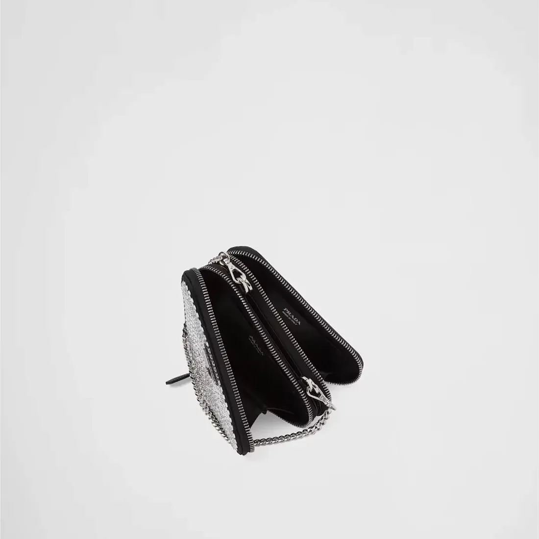 Prada Треугольная мини-сумка из атласа и кожи с декором Crystal - фото 4