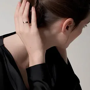 Cartier Кольцо Love ring, small model - фото 2
