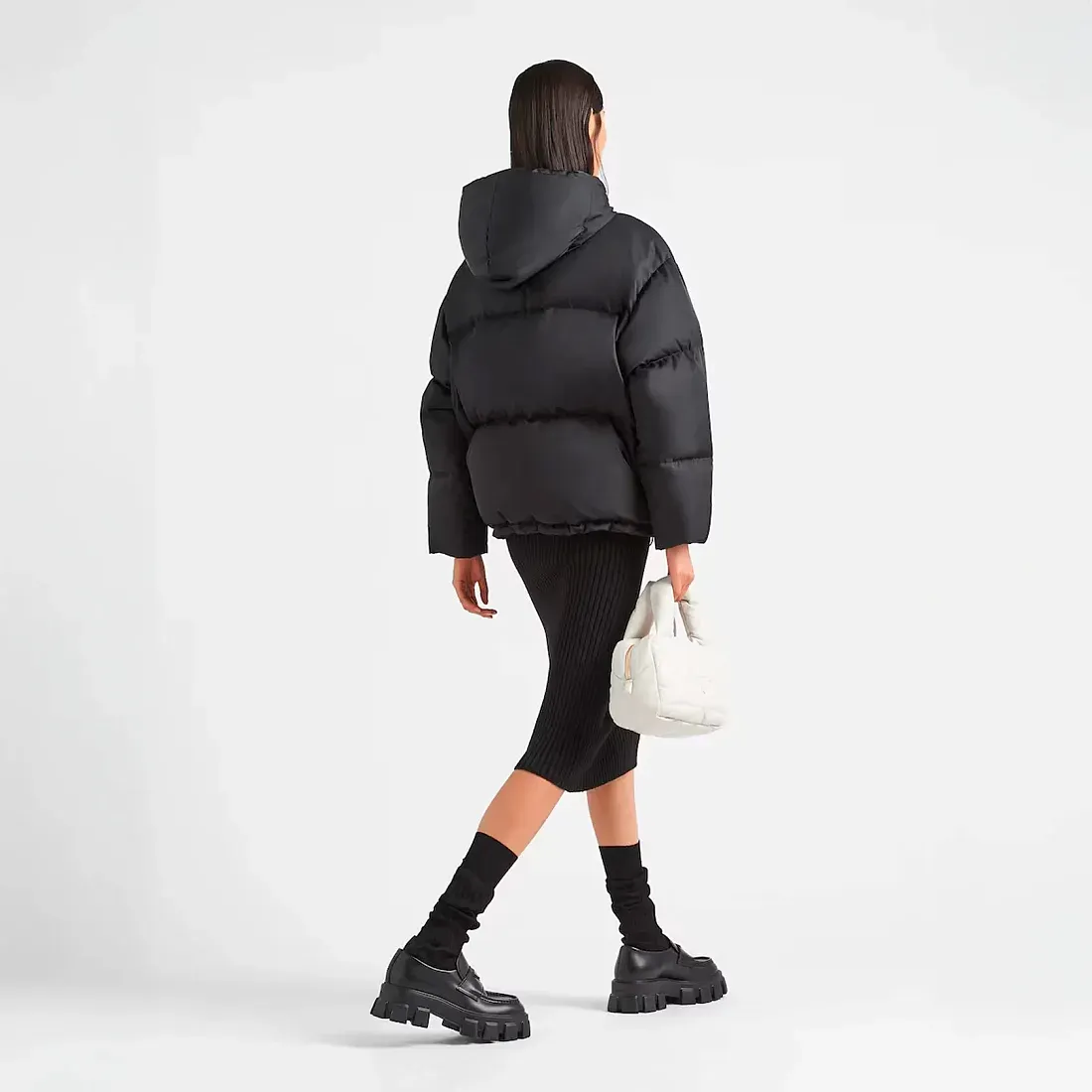 Prada Пуховая куртка с капюшоном из габардина Re-Nylon - фото 5