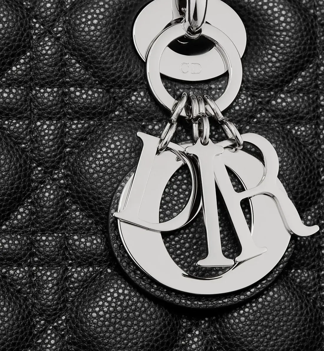 Dior Сумка Lady black grained cannage calfskin среднего формата - фото 6