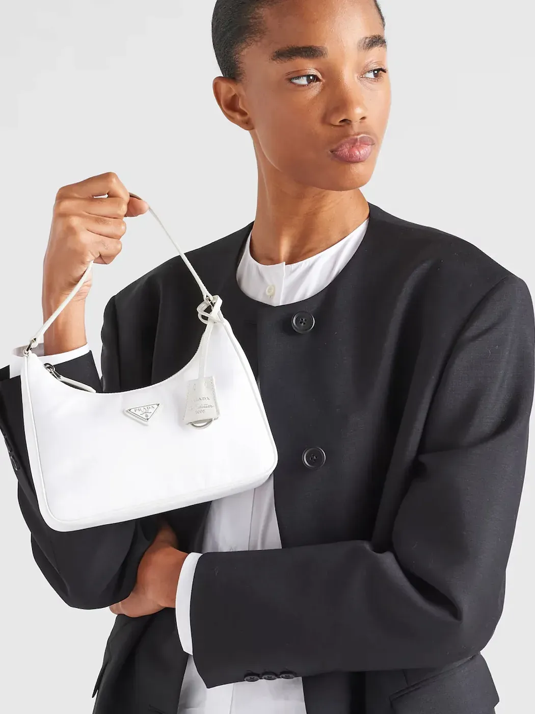 Prada Мини-сумка Re-Edition 2005 из Re-Nylon и сафьяновой кожи White - фото 5
