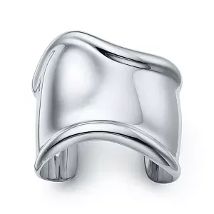 Tiffany & Co. Браслет Elsa Peretti Medium Wide Bone Cuff in Sterling Silver 61 mm - фото 1