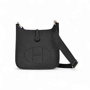 Hermès Сумка Evelyne 29 Black Clemence Gold Hardware - фото 1