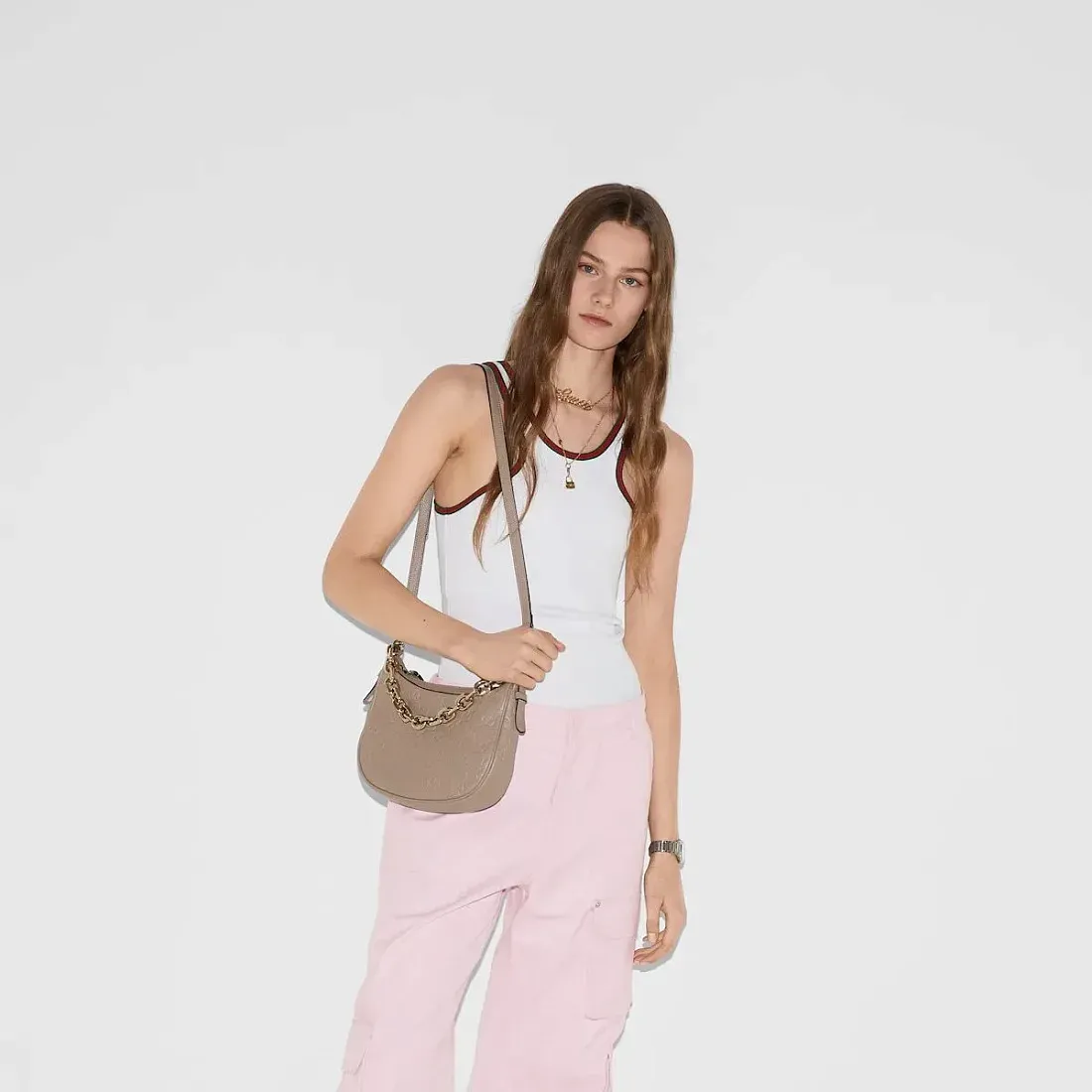 Gucci Маленькая сумка на плечо GG Taupe - фото 2