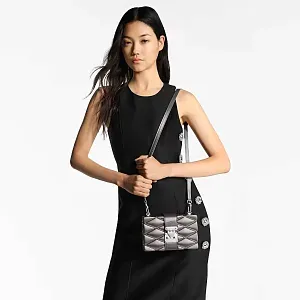 Louis Vuitton Сумка Petite Malle Malletage - фото 5
