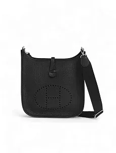 Hermès Сумка Evelyne 29 Noir Clemence Palladium Hardware - фото 1