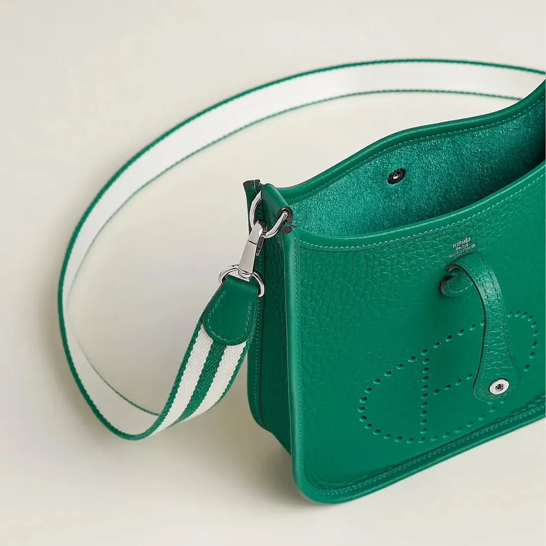 Hermès Сумка Evelyne 16 Vert Vertigo Blanc Clemence Palladium Hardware - фото 3
