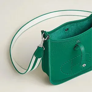 Hermès Сумка Evelyne 16 Vert Vertigo Blanc Clemence Palladium Hardware - фото 3