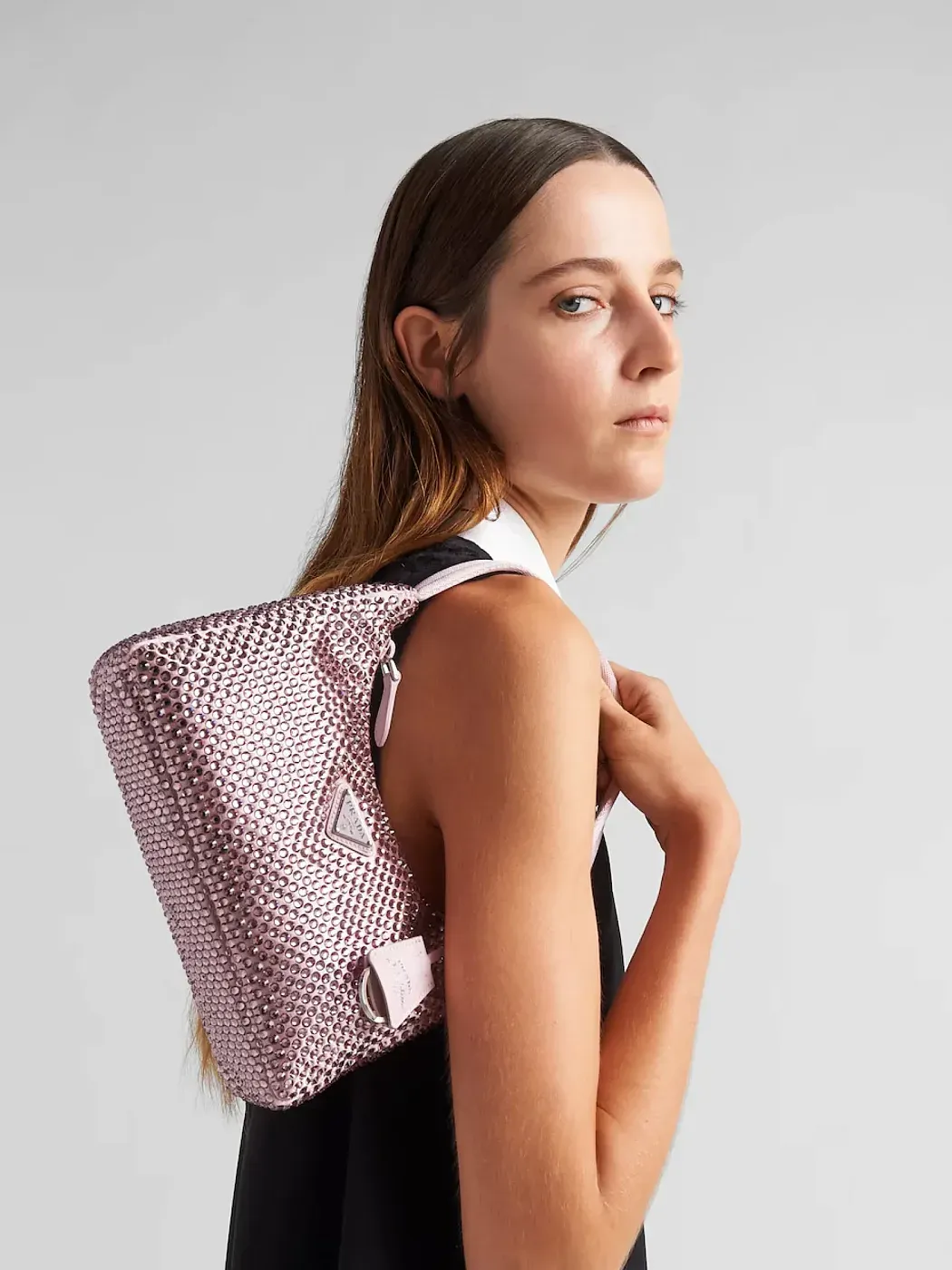 Prada Мини-сумка из сатина с кристаллами Alabaster Pink - фото 2