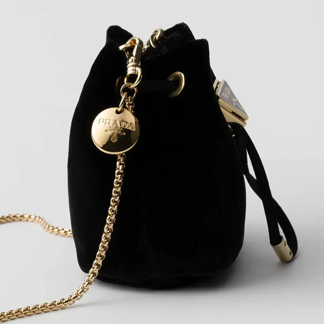 Prada Миниатюрный бархатный мешочек - фото 5