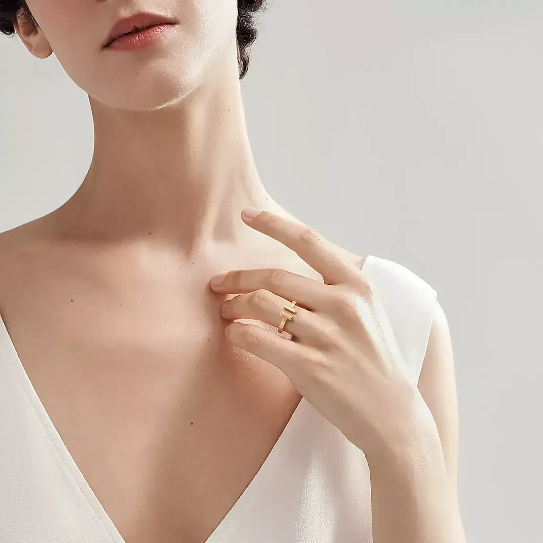 Tiffany & Co. Кольцо T Square Ring Men Rose Gold - фото 3