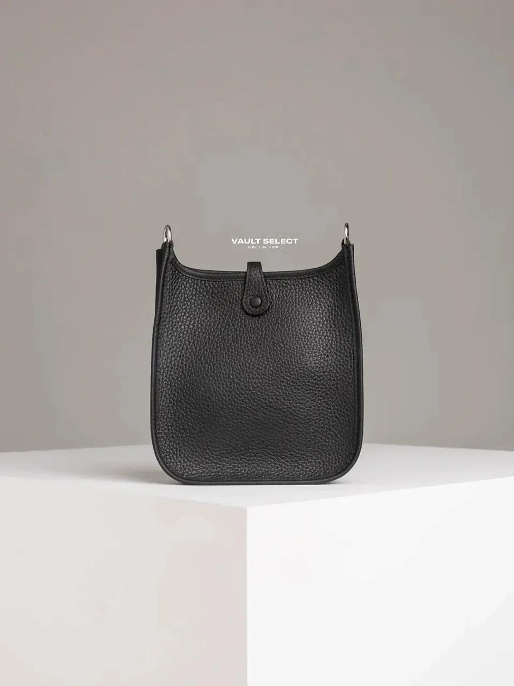 Hermès Сумка Evelyne 16 Black Clemence Palladium Hardware - фото 5