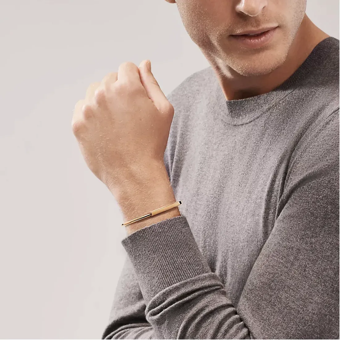 Tiffany & Co. Браслет Lock Bangle Yellow Gold - фото 3
