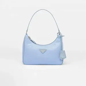 Prada Мини-сумка Re-Edition 2005 из Re-Nylon и сафьяновой кожи Light Blue - фото 1