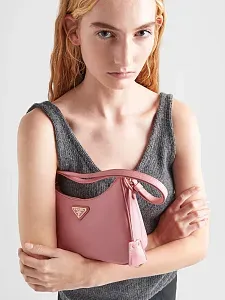 Prada Мини-сумка Re-Edition из сафьяновой кожи Petal Pink - фото 8
