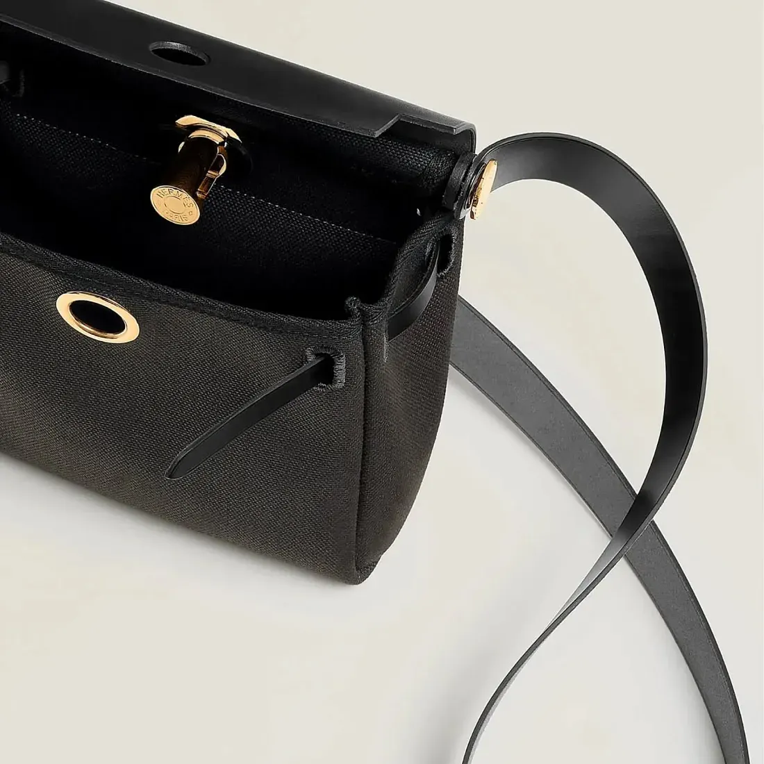 Hermès Сумка Herbag Zip 20 Dark Bronze Noir Militaire Hunter Gold Hardware - фото 3