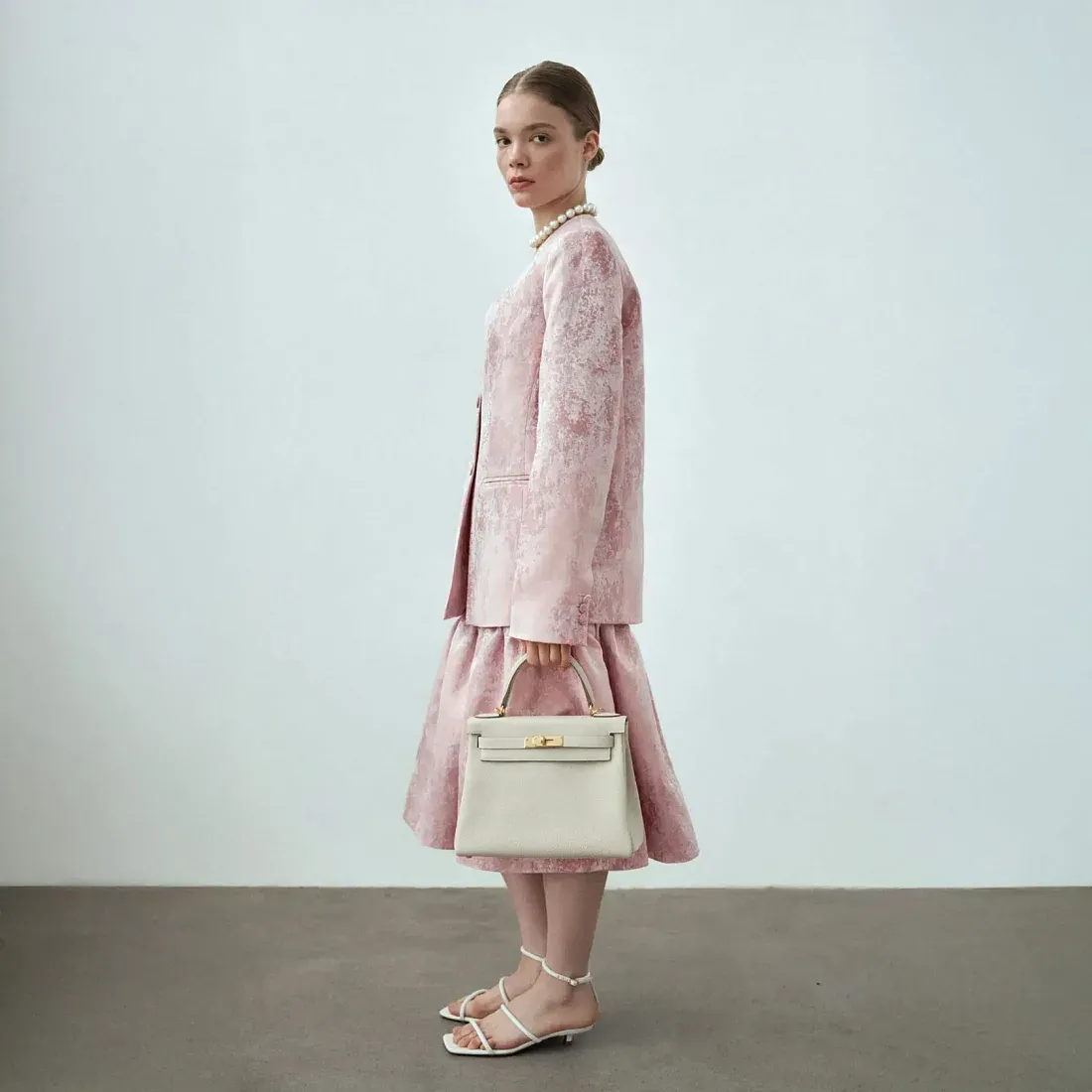 Hermès Cумка Kelly 28 Craie Togo Gold Hardware - фото 2