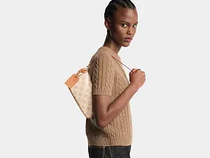 Louis Vuitton Сумка Pochette Accessoires NV Beige - фото 2