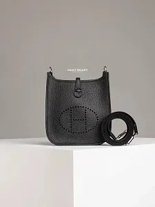 Hermès Сумка Evelyne 16 Black Clemence Palladium Hardware - фото 3