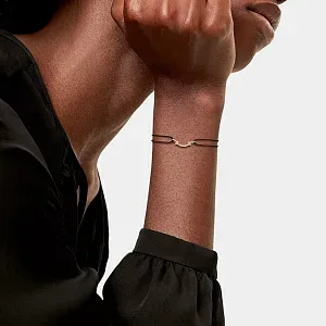 Tiffany & Co. Браслет Smile bracelet in 18-carat yellow gold on a black cord with diamonds - фото 2