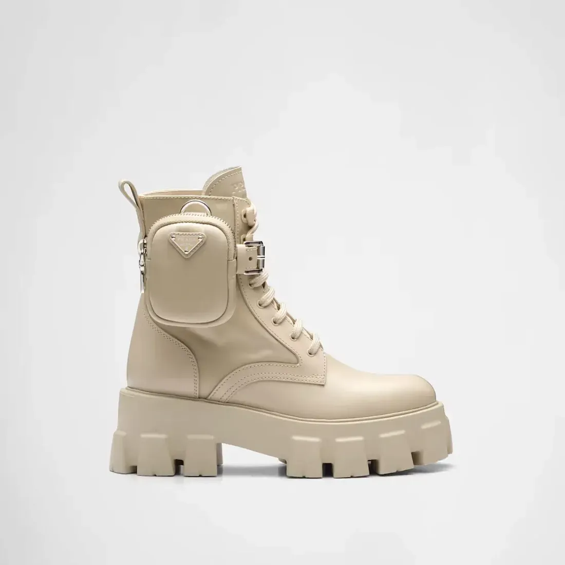 Prada Ботинки Monolith из кожи и Re-Nylon Desert Beige - фото 3