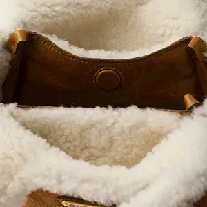 Prada Мини-сумка из овчины - фото 4