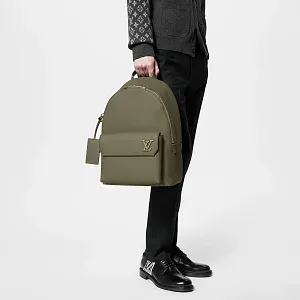 Louis Vuitton Рюкзак Takeoff Khaki - фото 3