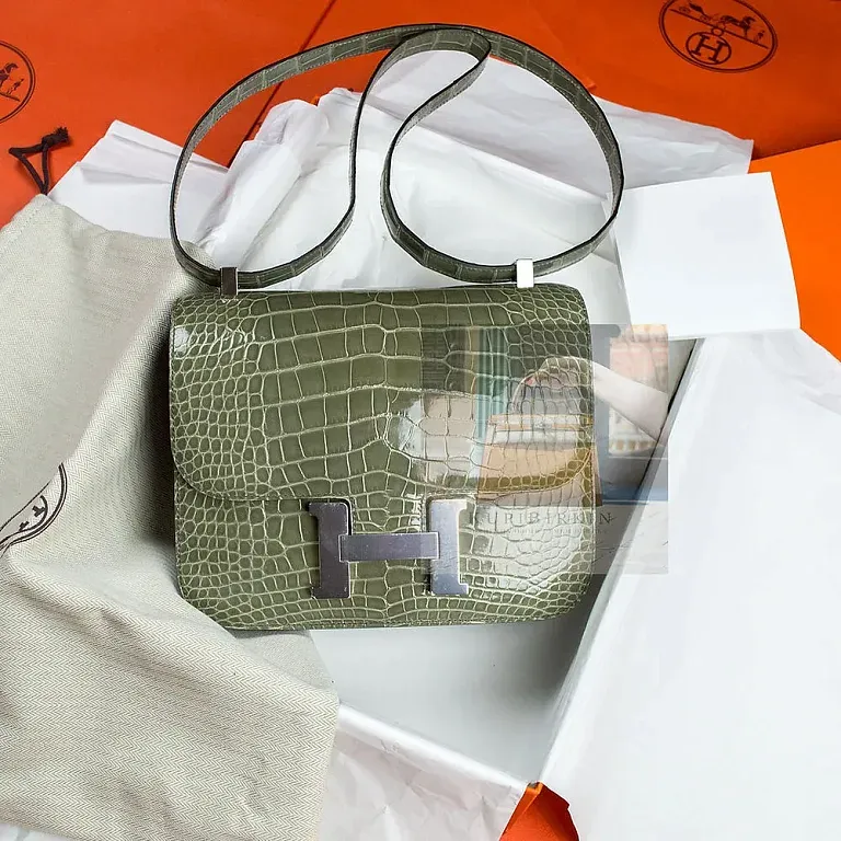 Hermes Constance Alligator 24 Gris Tourterelle Palladium Hardware - фото 1