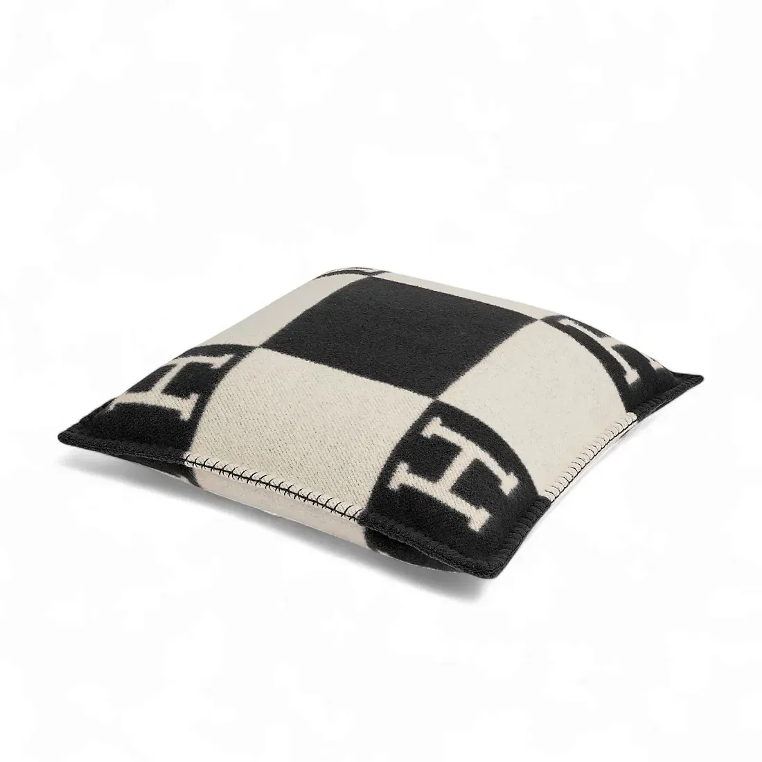 Hermès Подушка Avalon 70 см Ecru / Gris Fonce - фото 3