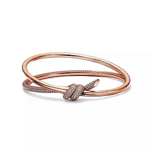 Tiffany & Co. Браслет Knot Double Row Hinged Bangle in Rose Gold with Diamonds - фото 1