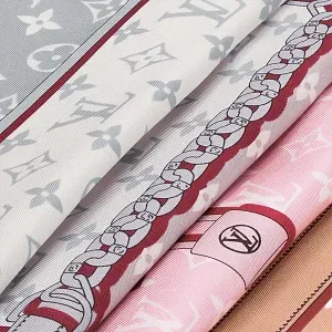 Louis Vuitton Платок-каре Monogram Confidential 70 - фото 3
