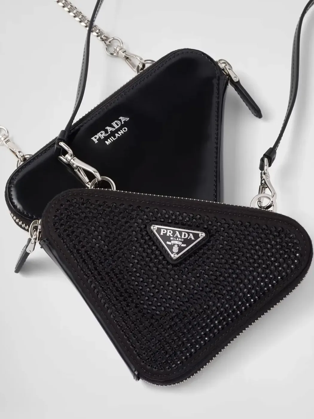 Prada Треугольная мини-сумка из атласа и кожи с декором Black - фото 5